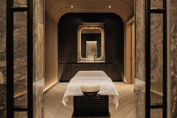 equinox-hotels-spa-treatment-room-massage-table.jpg