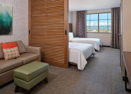 Embassy Suites by Hilton Oahu Kapolei suite double 2.jpg