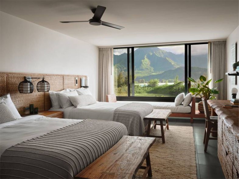 1 Hotel Hanalei Bay guest room 2.jpg