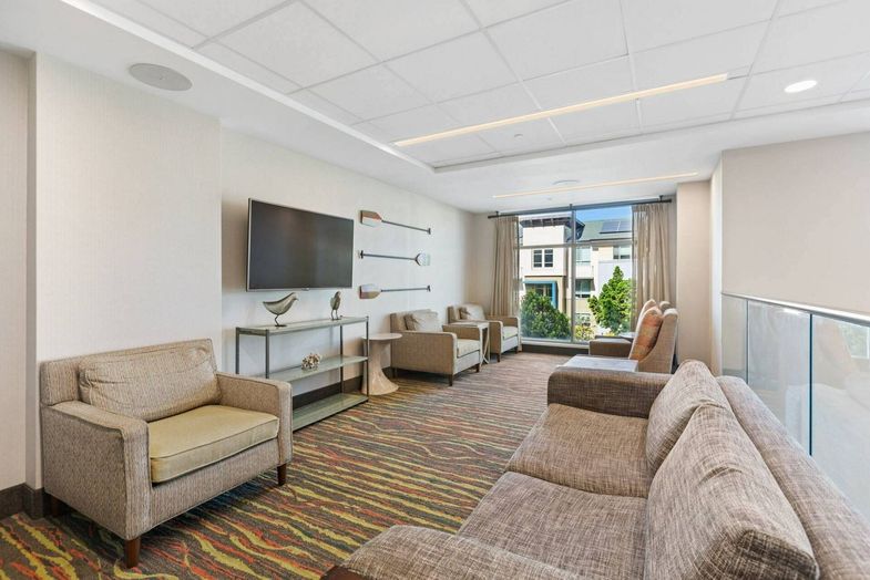 Embassy Suites by Hilton Oahu Kapolei lounge.jpg