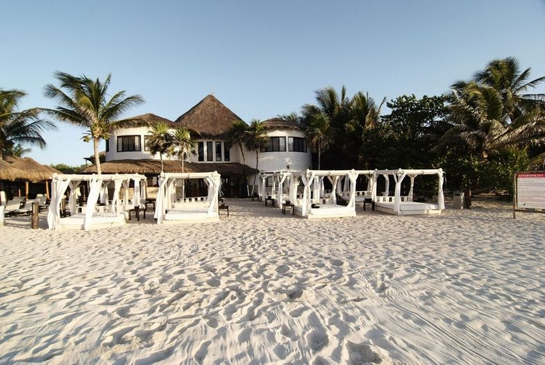 Sandos Caracol beach