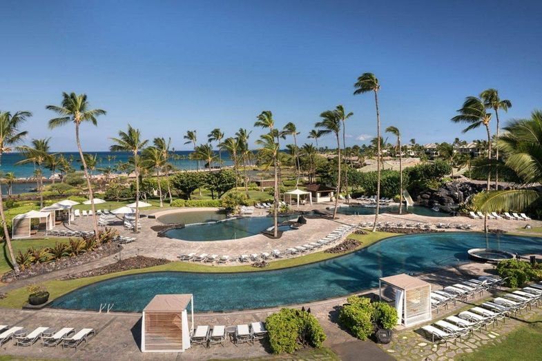 Waikoloa Beach Marriott Resort & Spa infinity pool.jpg