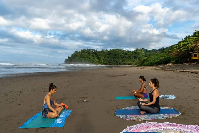 bodhi-surf-yoga-class-beach-2.jpg