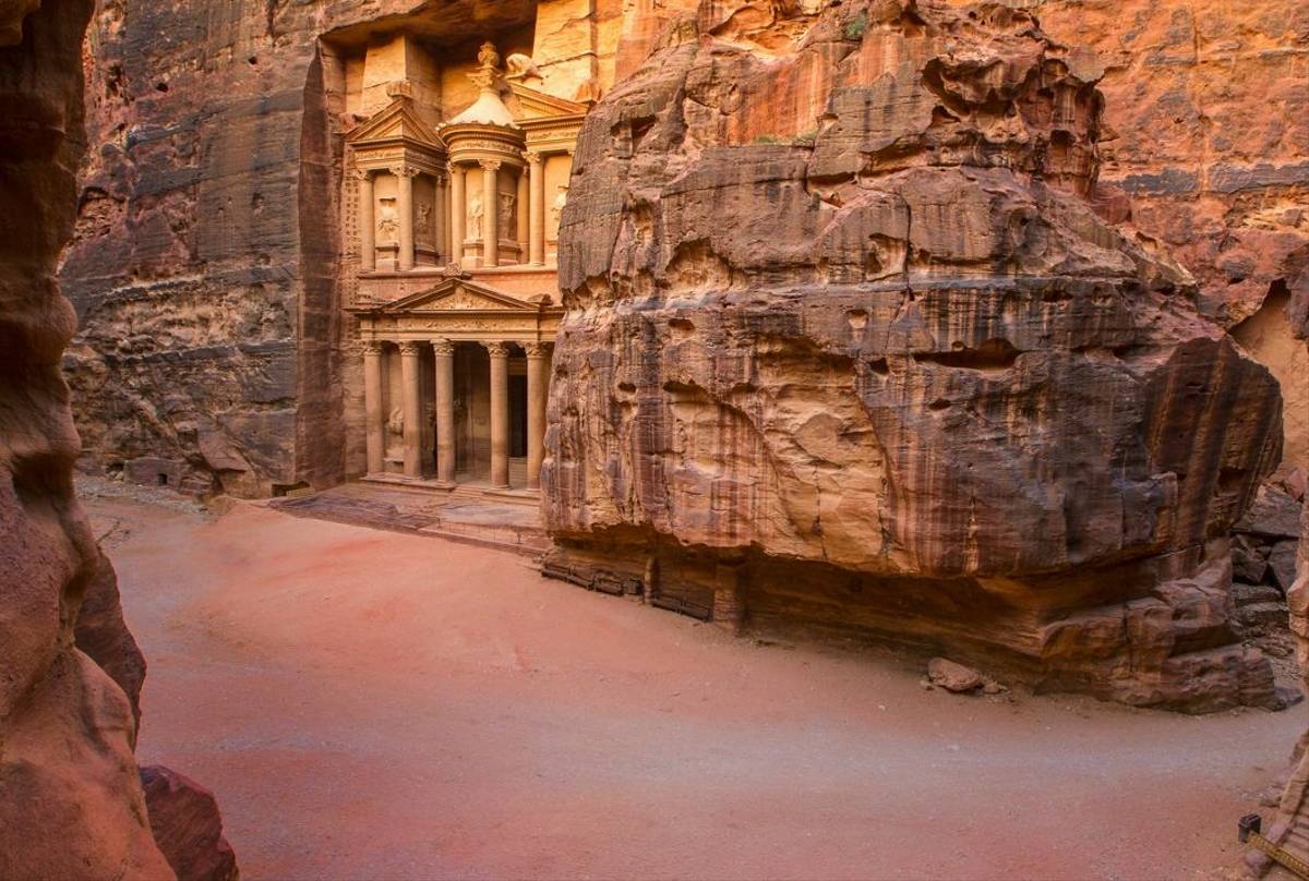Petra, Jordan Shutterstock 167961284