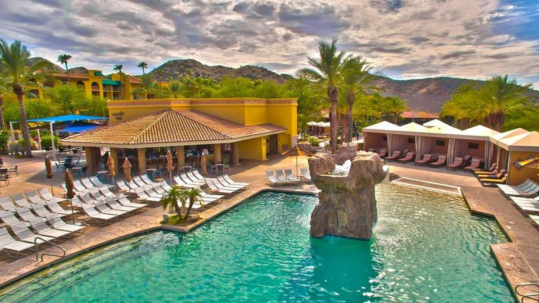 Hilton Phoenix Tapatio Cliffs Resort pool 2.jpg