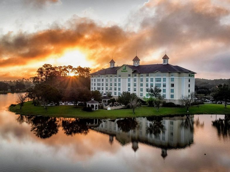  Holiday Inn St. Augustine — World Golf sunset.jpg