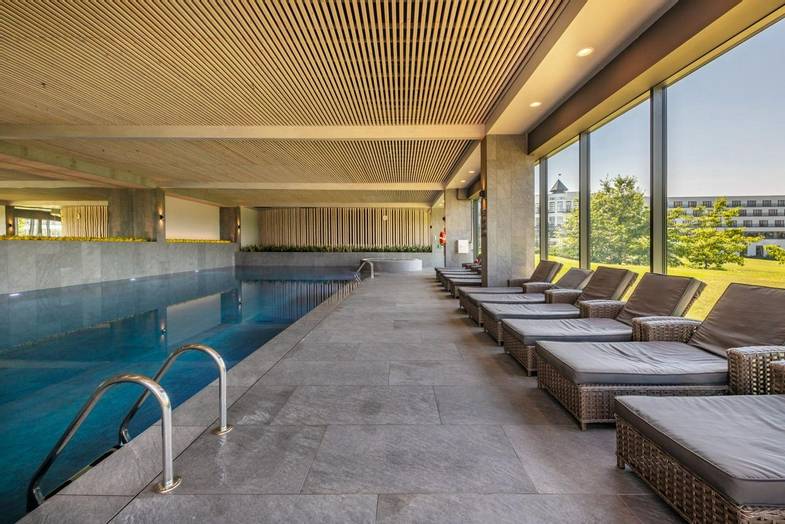 vilnius-grand-resort-lithuania-the-v-spa-pool-2.jpg