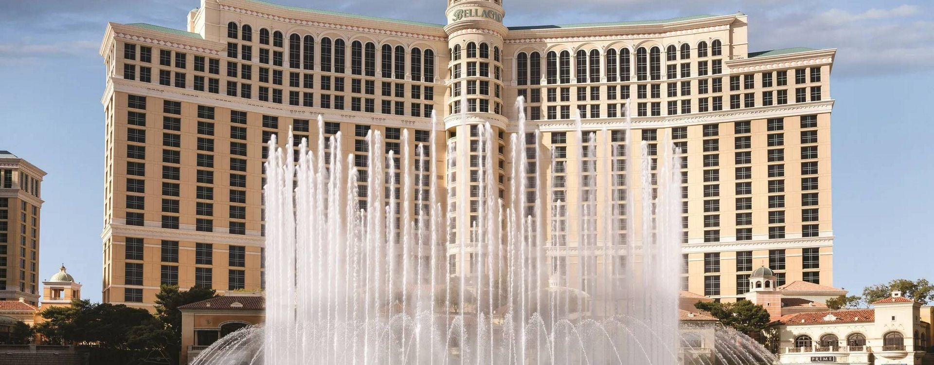 Bellagio Hotel & Casino daytime.jpg