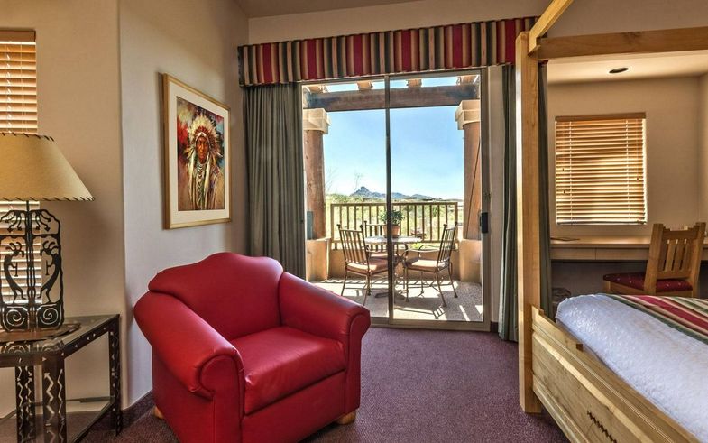 Inn at Eagle Mountain guest room seating area.jpg