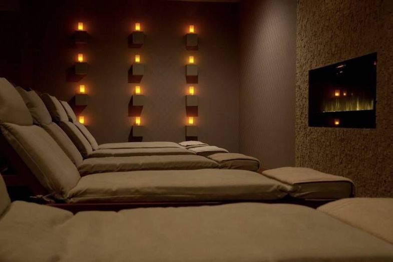 The Lodge of Four Seasons spa shiki relaxation room.jpg