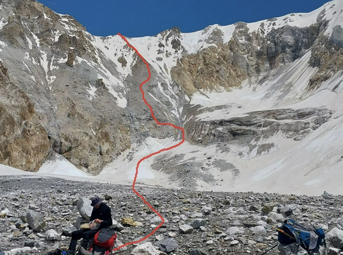 Descent of Mazeno La on the Nanga Parbat Circuit trek in Pakistan