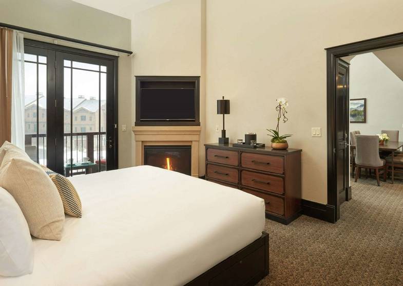 Waldorf Astoria Park City -Example of accommodation (1).jpg