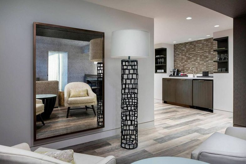 Sawgrass Marriott Golf Resort & Spa suite wet bar.jpg