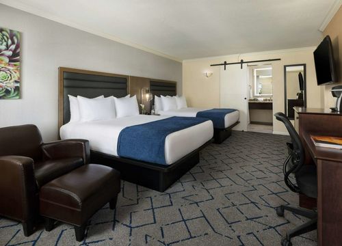 Scottsdale Plaza Resort-Example of accommodation.jpg