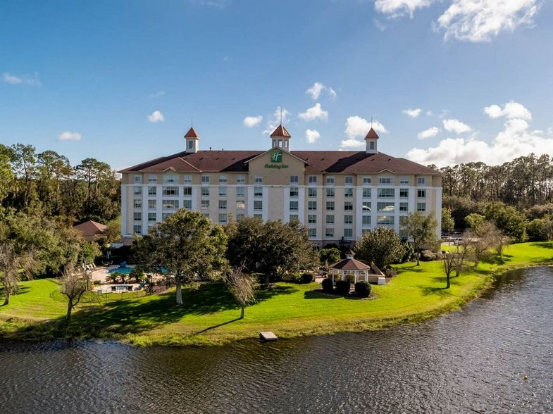 Holiday Inn St. Augustine — World Golf facade.jpg