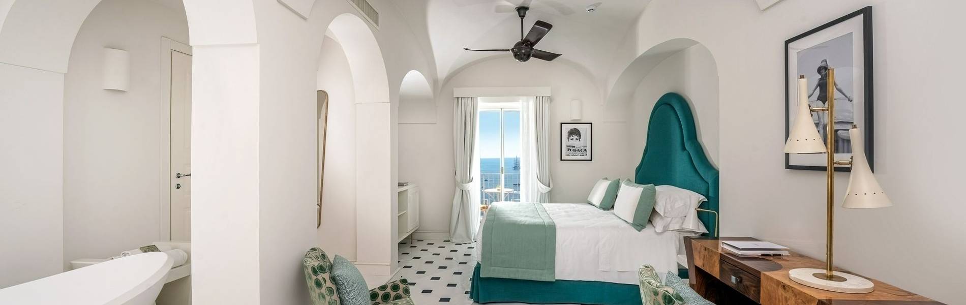Junior Suite Deluxe 4.jpg