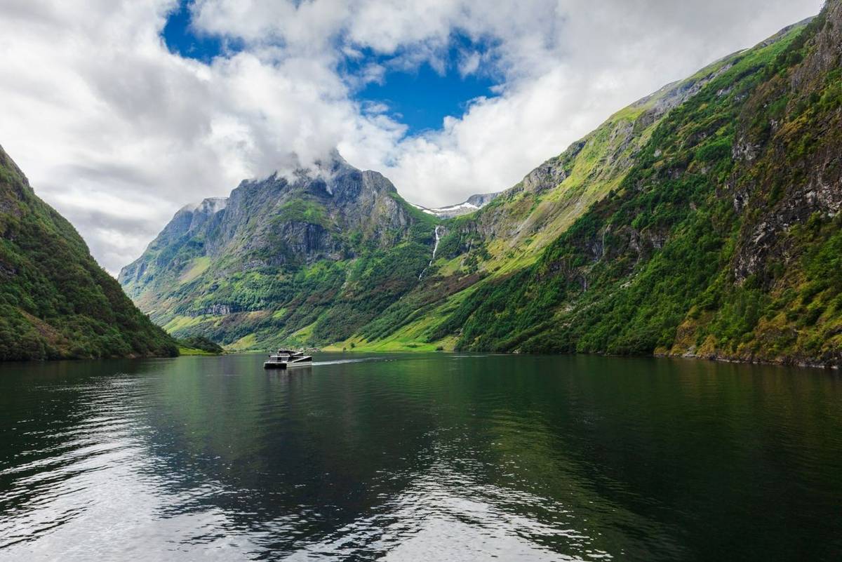 Catamaran ferry in fjords.jpg