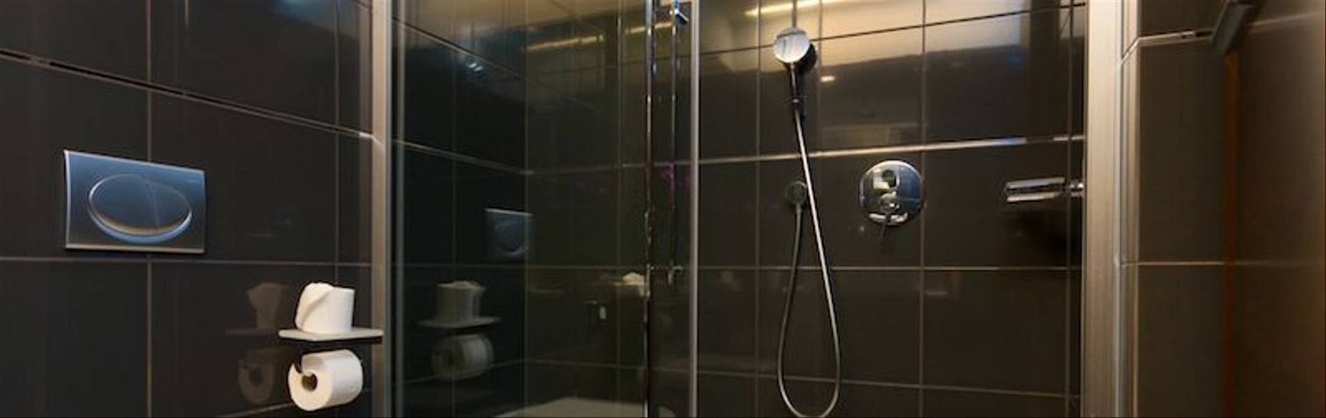 Shower-room-Heritage-Marmont-Completely-Croatia.jpg