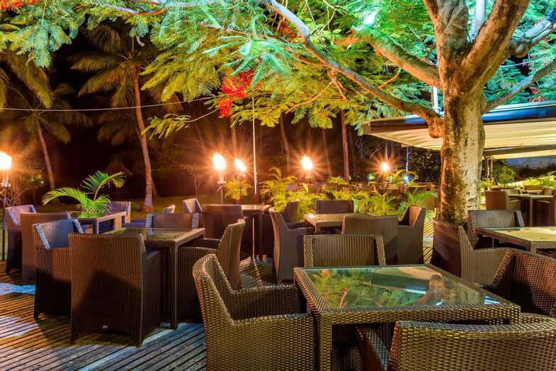 Lomani Island Resort-Restaurant (1).jpg