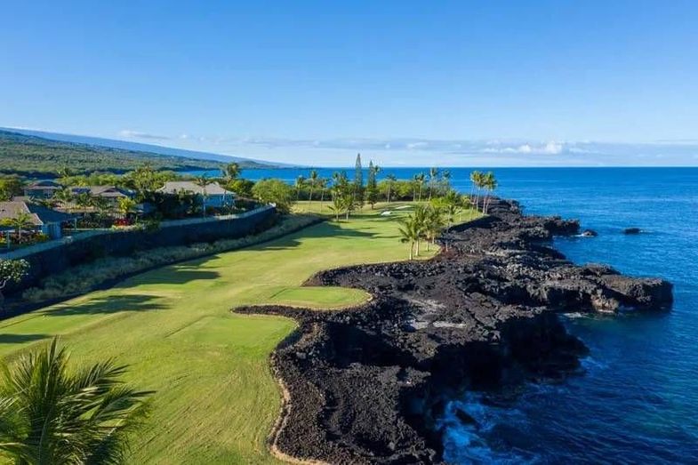 Outrigger Kona Resort & Spa Kona golf fairways 4.jpg