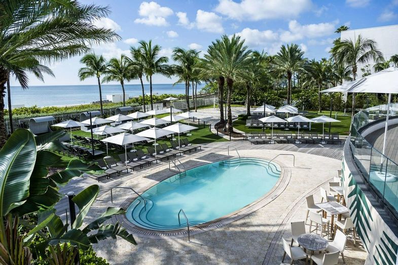Eden Roc Miami Beach-Pool (4).jpg