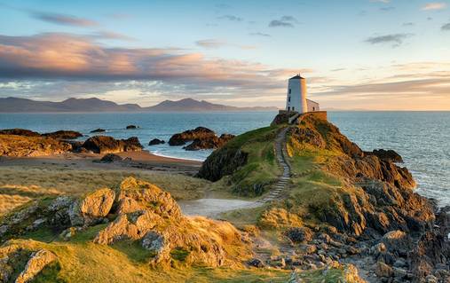 Best of Anglesey Coast Path Guided Island Hopping Holiday