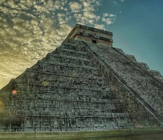 sacred-earth-journeys-mexico-maya-temples-of-transformation-chichen-itza-sunrise.jpg