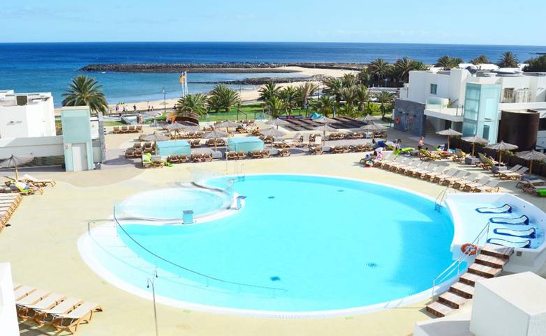 Spain - Lanzarote - HD Beach Resort & Spa - HD-Beach-Resort-hotel-pool-seaview.jpg
