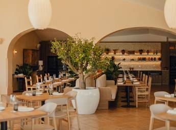 ZAIA Sardinia_restaurant_DSC2481-Edit.jpg