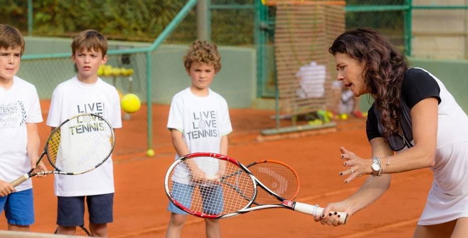Learn tennis on holiday in Portugal at Pine Cliffs