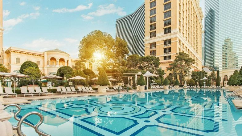 Bellagio Hotel & Casino main pool.jpg