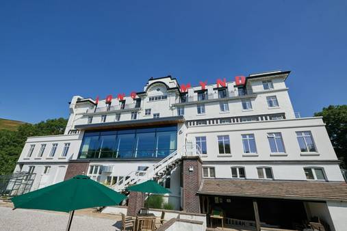 Peak District Self-Guided Walking Holiday