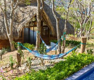 verdad-nicaragua-beach-hotel-retreat-hammock.jpg