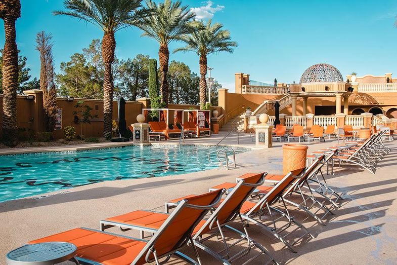Suncoast Hotel & Casino cove pool.jpg