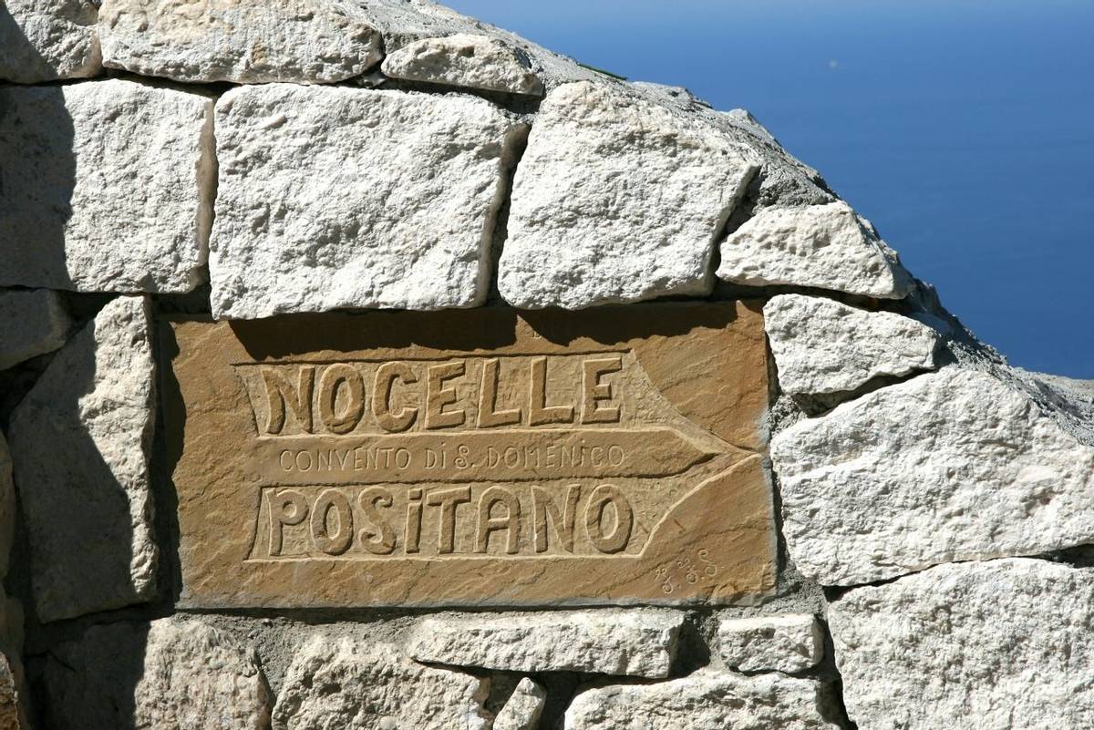 Italy - Amalfi Coast - Sign to Positano.jpg