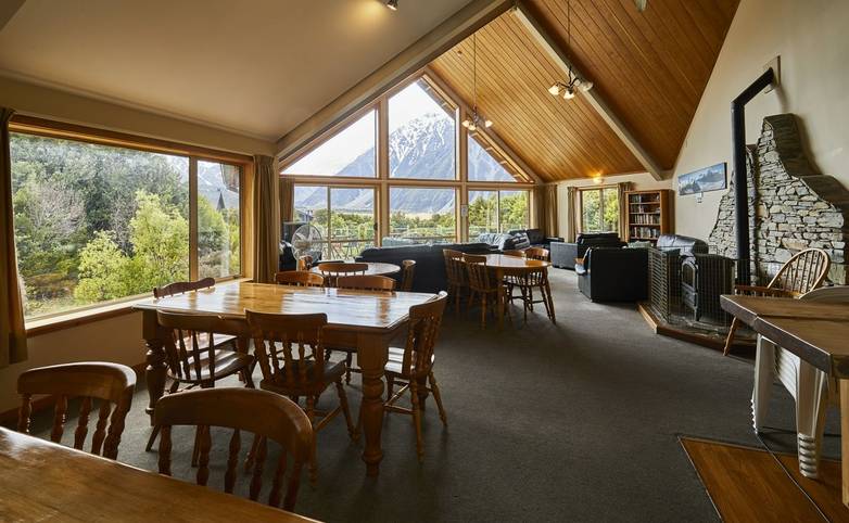Australasia - New Zealand - Aoraki Lodge Lounge 1.jpg