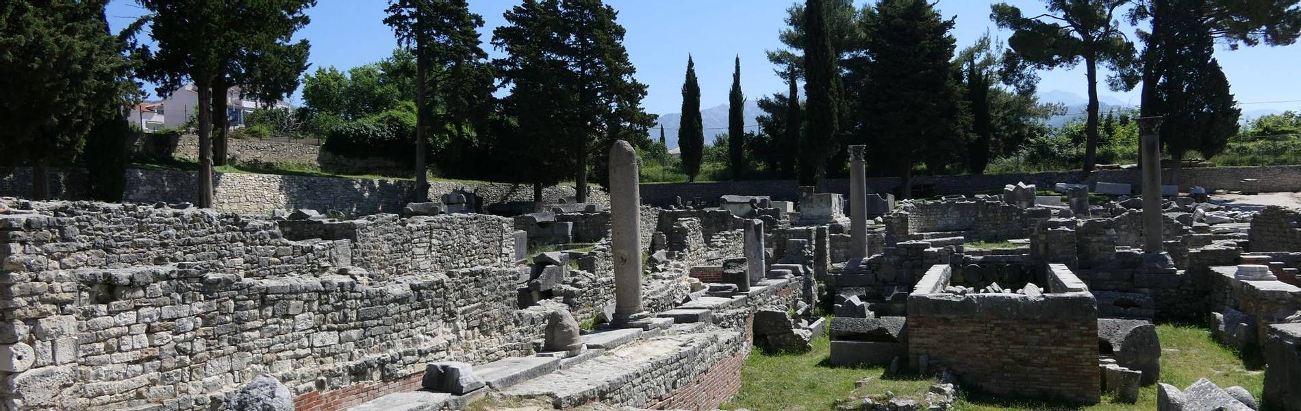 Roman ruins, Salona, Solin, Completely Croatia.JPG