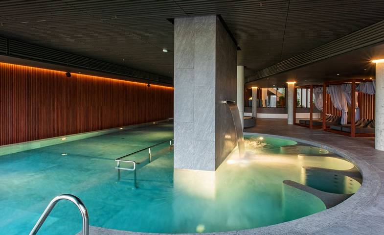 vilnius-grand-resort-lithuania-spa-pool.jpg