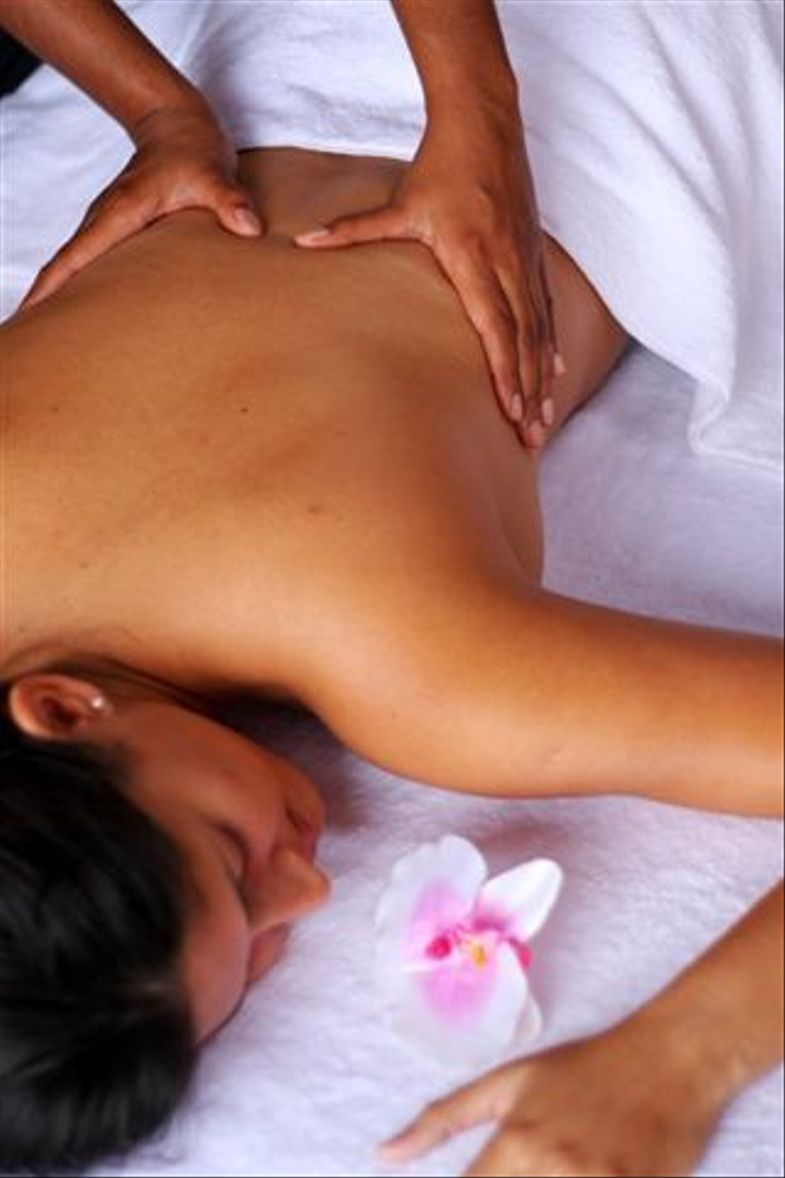 canouan-estate-resort-activities-Spa Massage.jpg