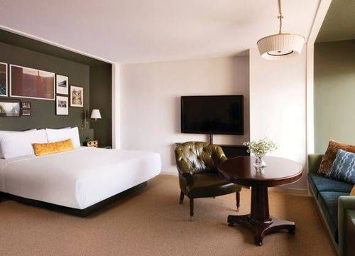 Park MGM Las Vegas guest room suite.jpg