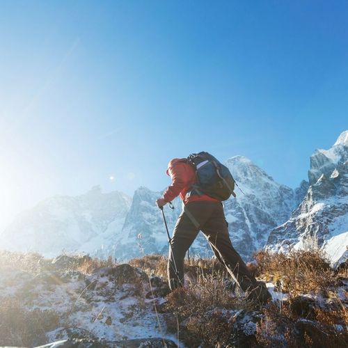 When is the best time of year to trek to Everest Base Camp?
