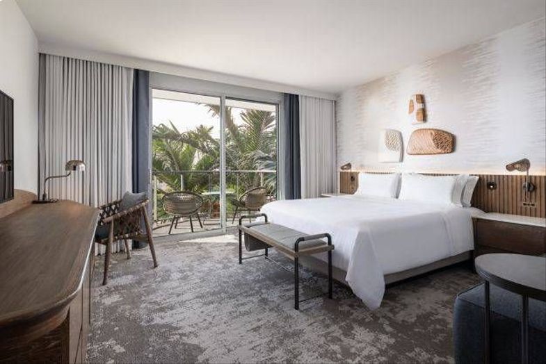The Westin Maui Resort & Spa, Kaʻanapali king garden.jpg