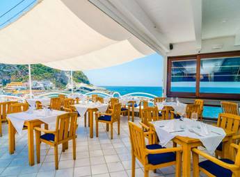 Ristorante-Sant-Angelo-Ischia-Casa-Celestino-02-1920x1280.jpg