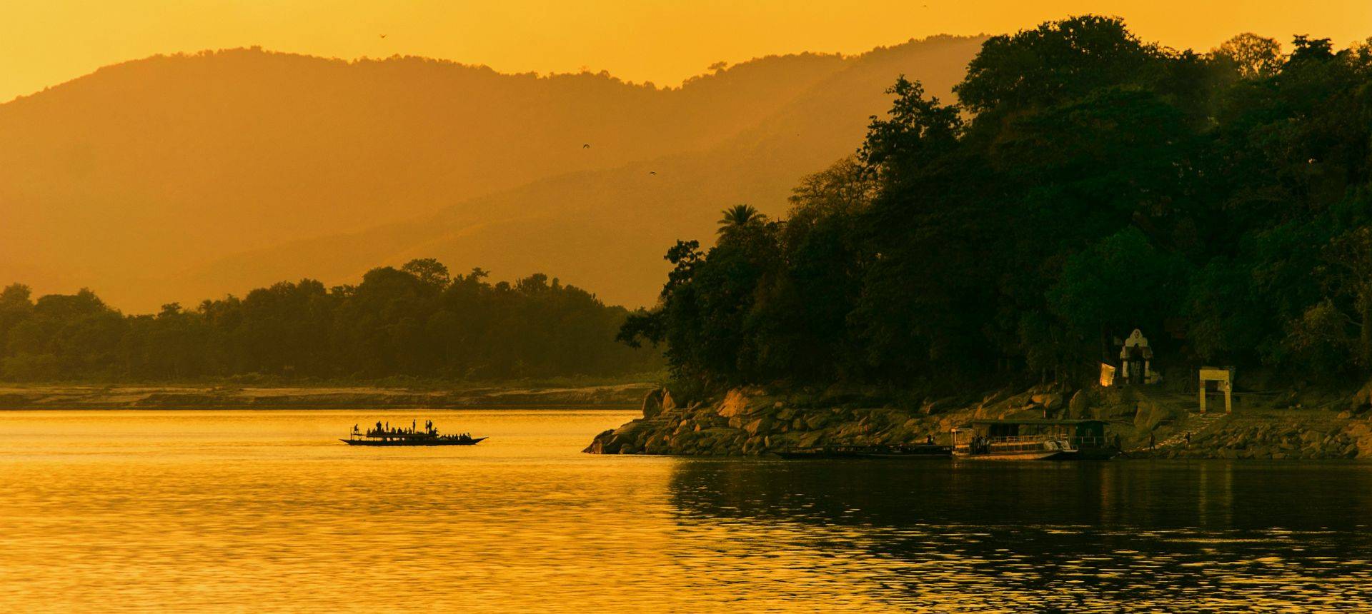 Brahmaputra River, Indiashutterstock 778182055