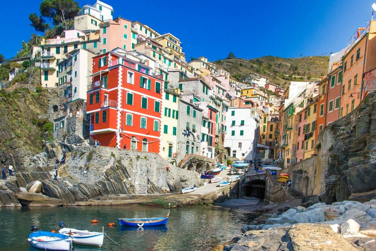Italy - Cinque Terre - Cooking & Walking - AdobeStock_102617881.jpeg