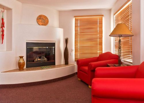 Inn at Eagle Mountain seating area.jpg