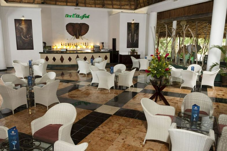 Sandos Caracol Eco Resort-Lounge _ Entrance (1).jpg