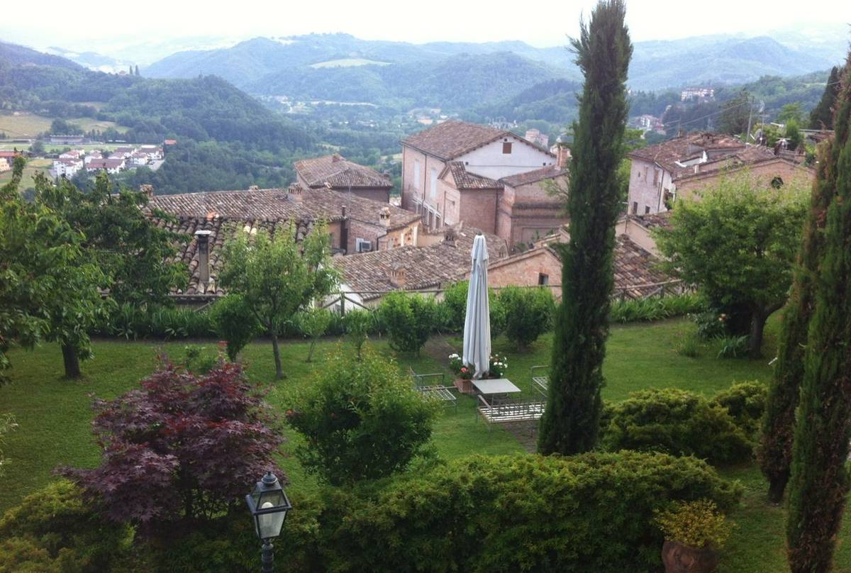 Gardens in Amandola (Philip Thompson)