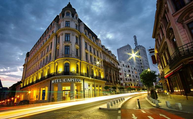 Hotel-Capitol-Bucuresti.jpg