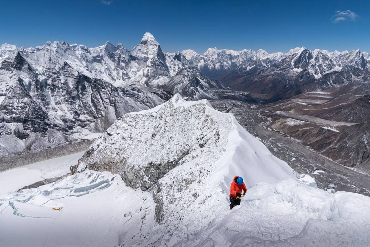Island Peak.jpg